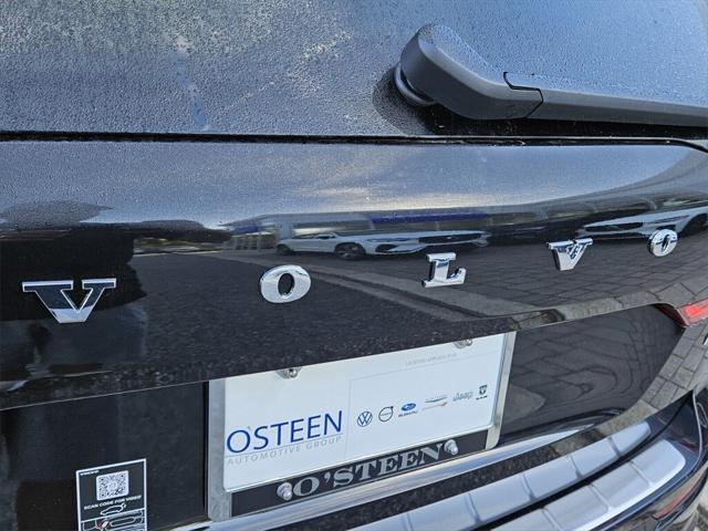new 2025 Volvo XC60 car