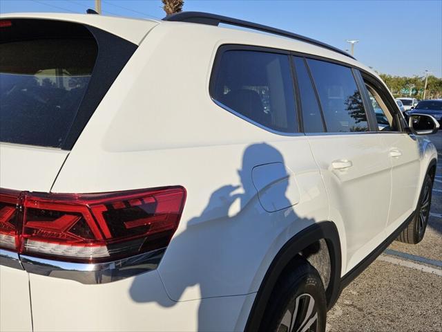 new 2025 Volkswagen Atlas car, priced at $40,731