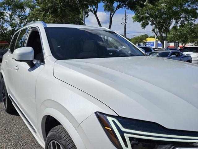 new 2025 Volvo XC90 car