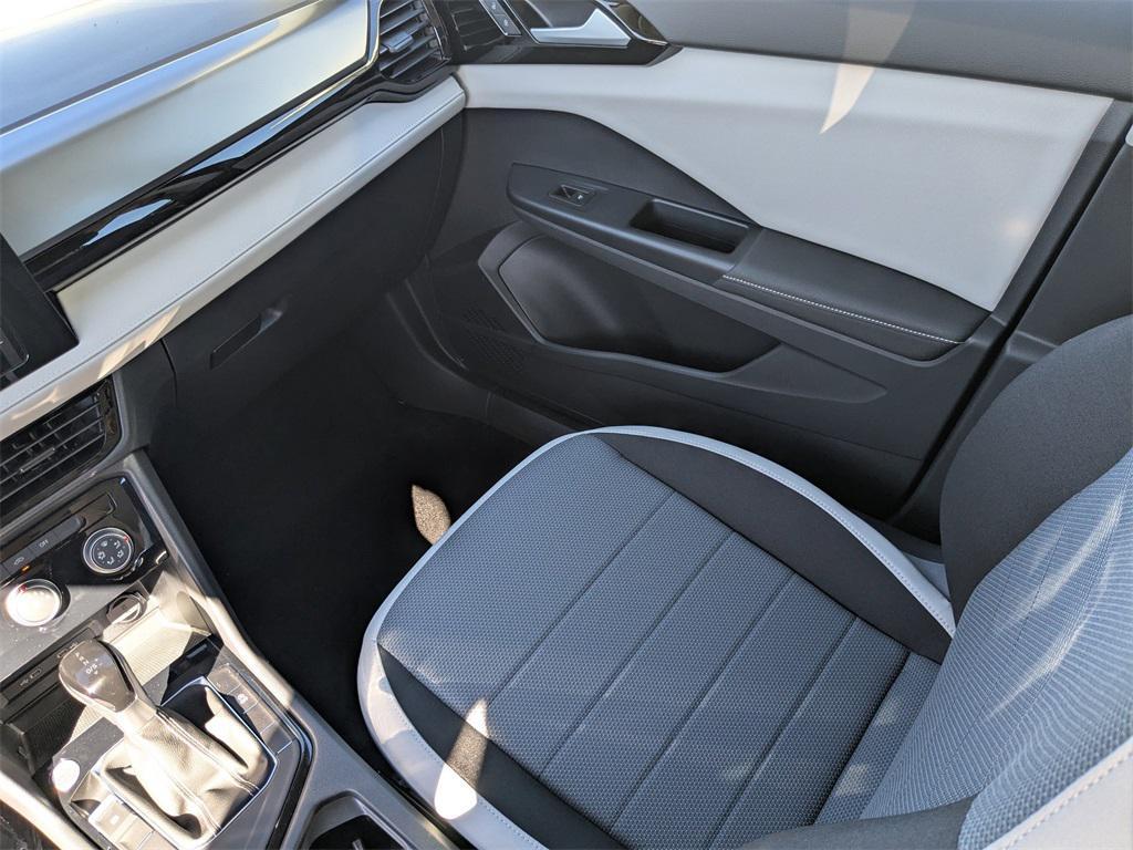 new 2025 Volkswagen Taos car, priced at $24,895