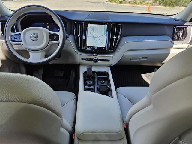 new 2025 Volvo XC60 car