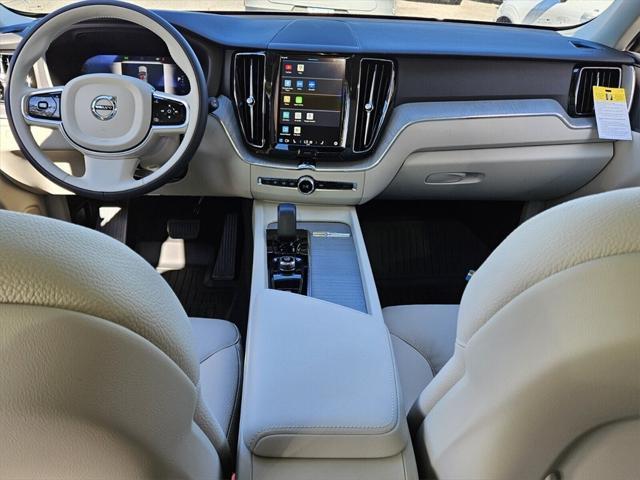 new 2025 Volvo XC60 car