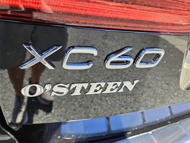 new 2025 Volvo XC60 car