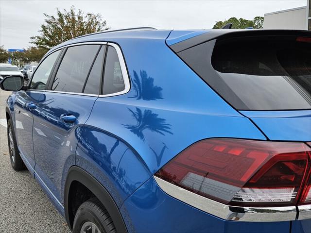 new 2024 Volkswagen Atlas Cross Sport car, priced at $52,061