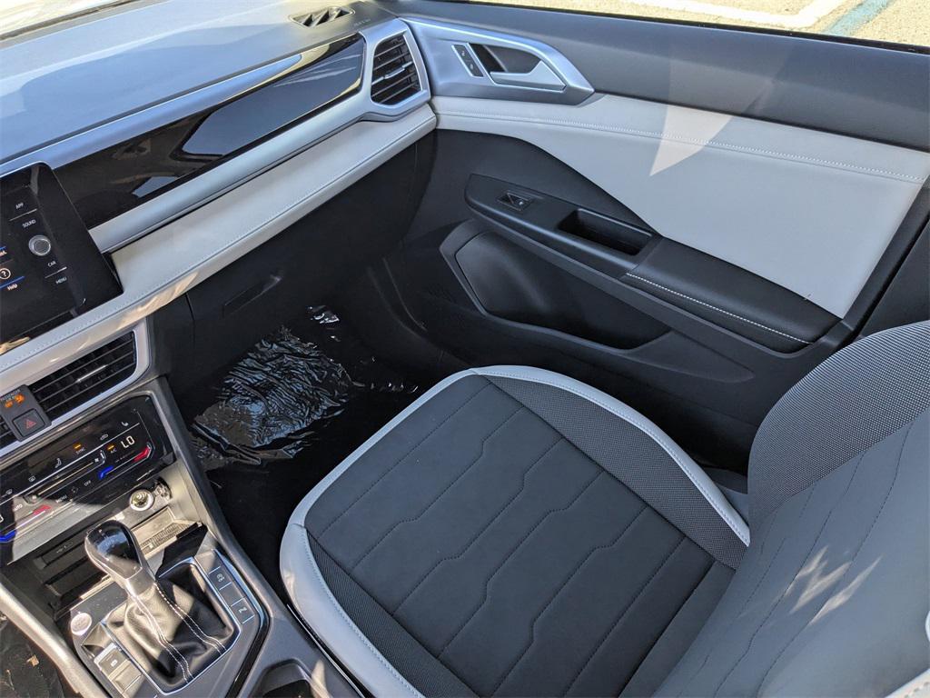 new 2025 Volkswagen Taos car, priced at $26,995