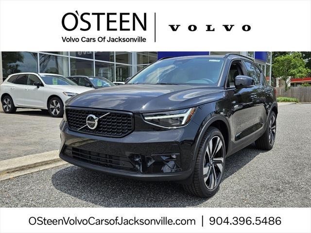 new 2025 Volvo XC40 car