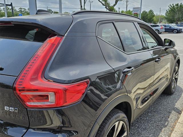 new 2025 Volvo XC40 car