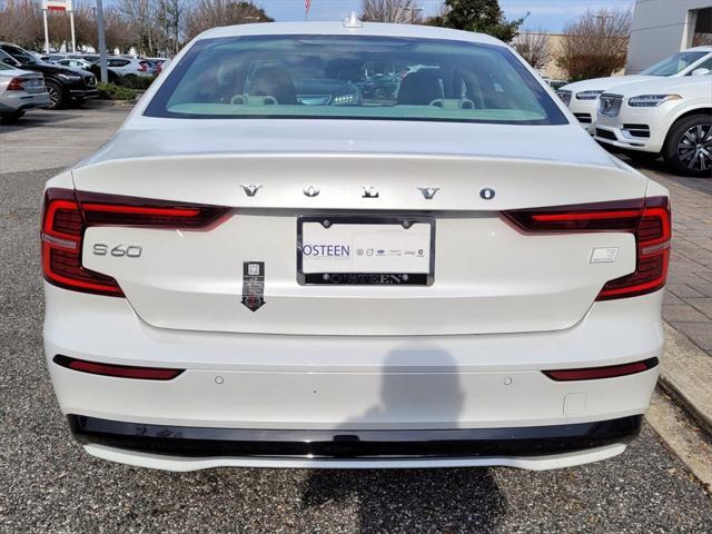new 2024 Volvo S60 Recharge Plug-In Hybrid car
