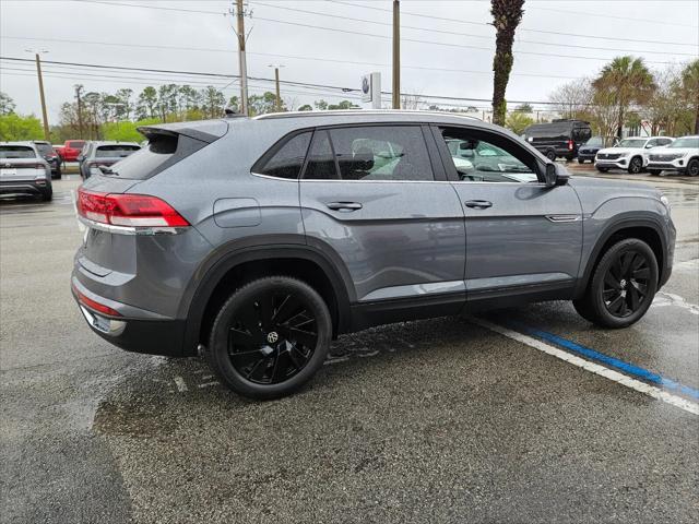 new 2025 Volkswagen Atlas Cross Sport car, priced at $45,336