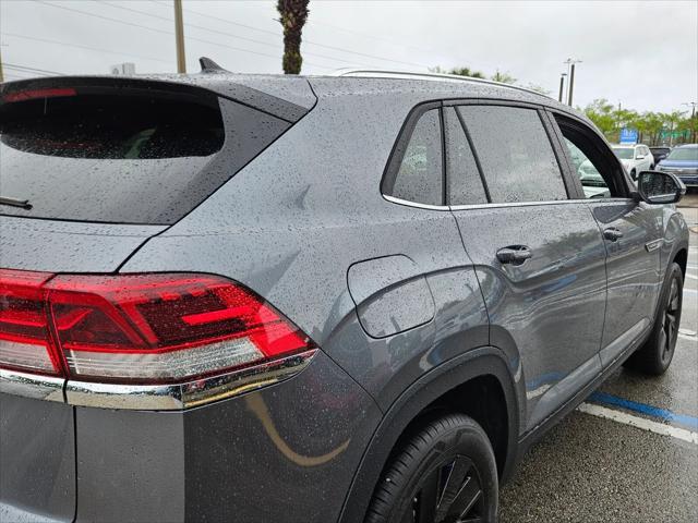 new 2025 Volkswagen Atlas Cross Sport car, priced at $45,336