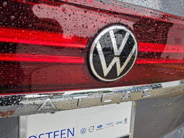 new 2025 Volkswagen Atlas Cross Sport car, priced at $45,336