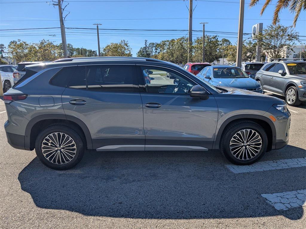 new 2026 Volkswagen Tiguan car, priced at $32,100