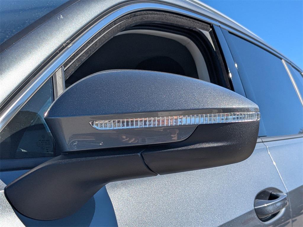 new 2026 Volkswagen Tiguan car, priced at $32,100