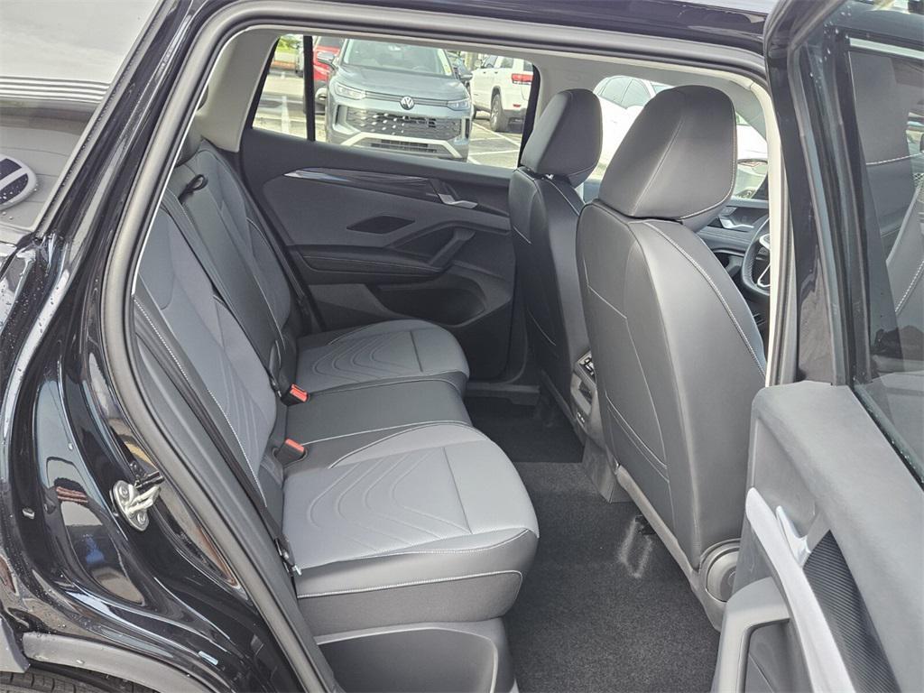 new 2025 Volkswagen Tiguan car, priced at $34,101