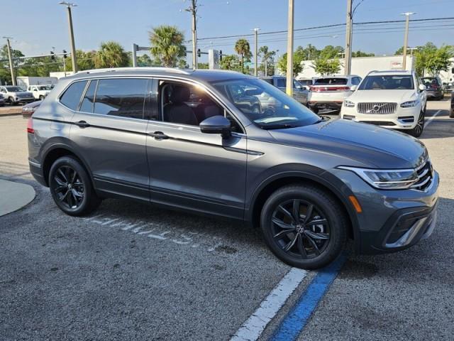 new 2024 Volkswagen Tiguan car, priced at $35,231