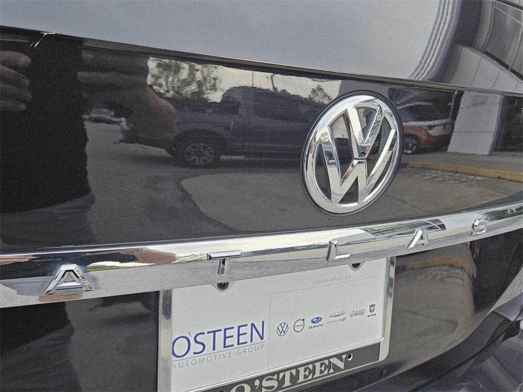 used 2018 Volkswagen Atlas car, priced at $15,595