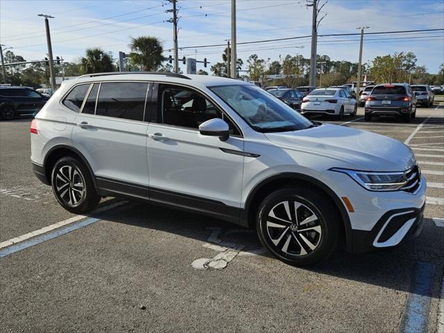 new 2024 Volkswagen Tiguan car, priced at $31,210