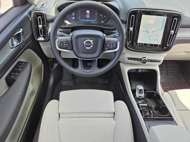 new 2025 Volvo XC40 car, priced at $48,335
