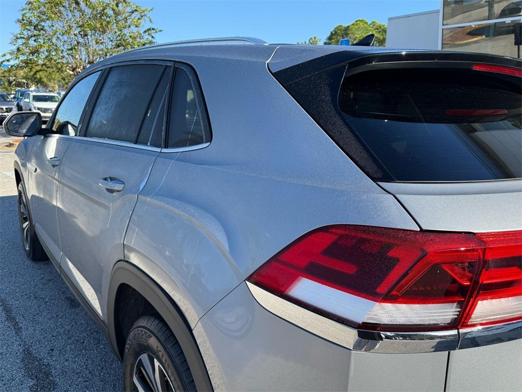 new 2026 Volkswagen Atlas Cross Sport car, priced at $39,060