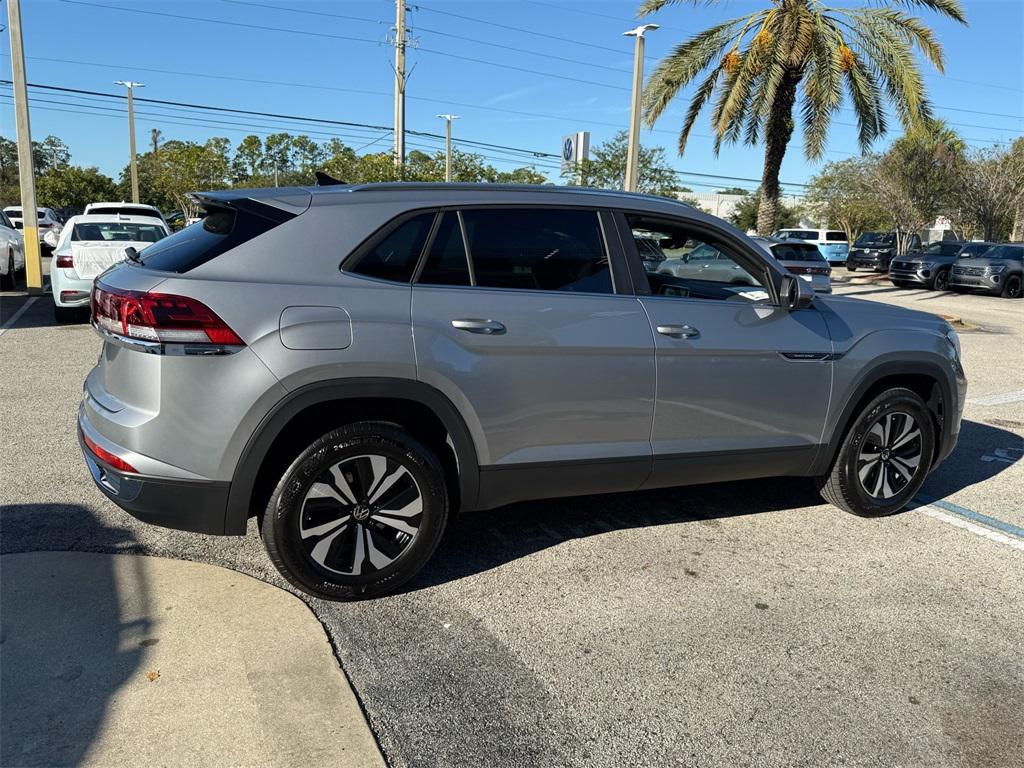 new 2026 Volkswagen Atlas Cross Sport car, priced at $39,060