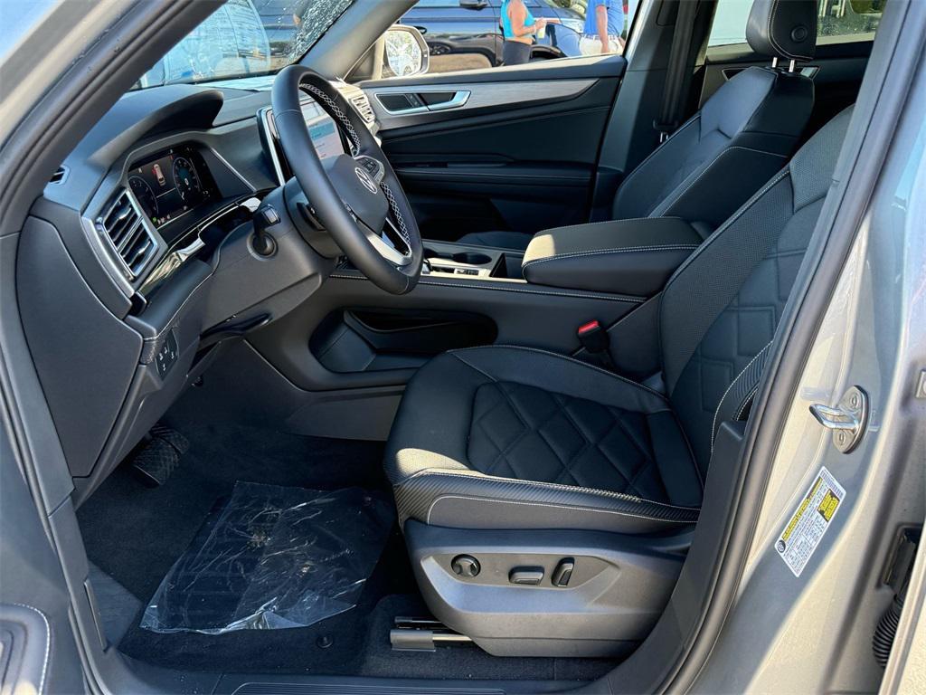 new 2026 Volkswagen Atlas Cross Sport car, priced at $39,060