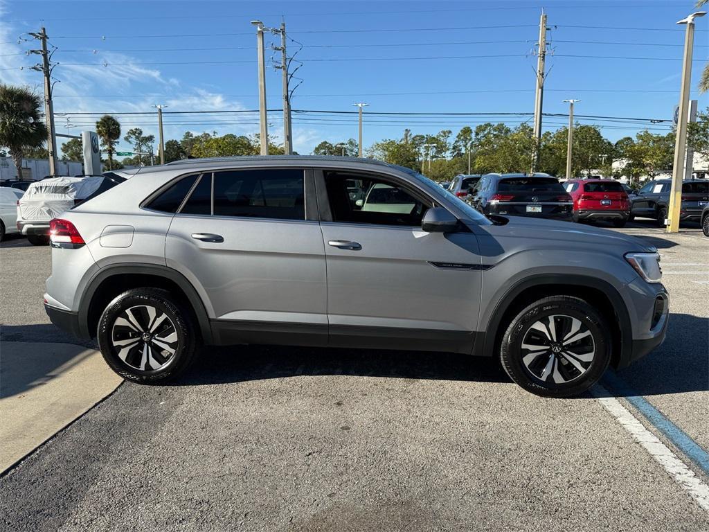 new 2026 Volkswagen Atlas Cross Sport car, priced at $39,060