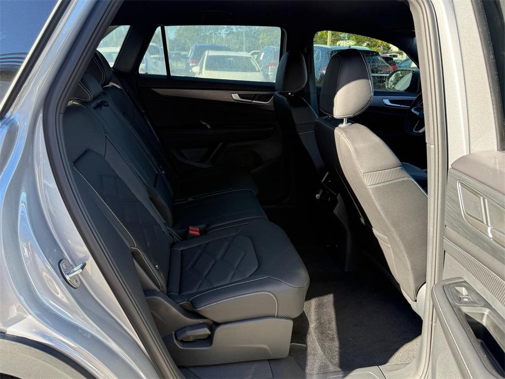 new 2026 Volkswagen Atlas Cross Sport car, priced at $39,060