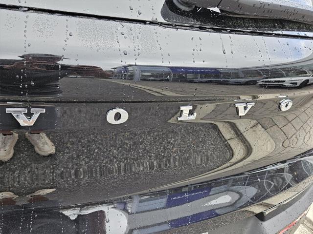 new 2025 Volvo XC40 car, priced at $48,335