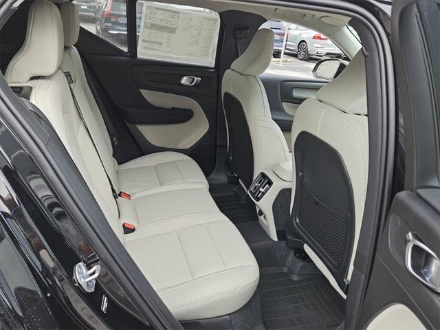 new 2025 Volvo XC40 car, priced at $48,335