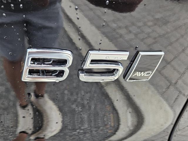 new 2025 Volvo XC40 car, priced at $48,335