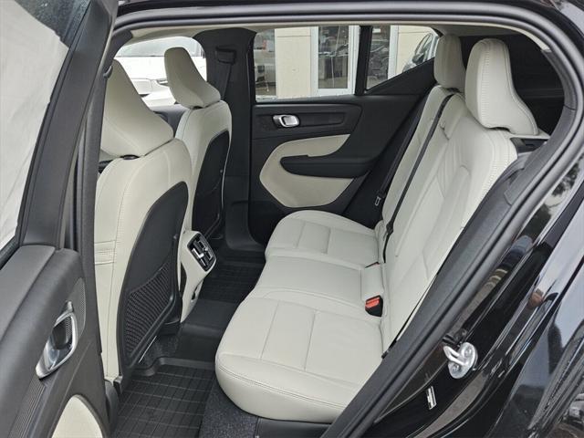 new 2025 Volvo XC40 car, priced at $48,335