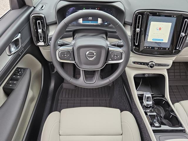 new 2025 Volvo XC40 car, priced at $48,335