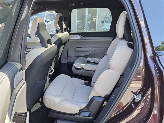new 2025 Volvo EX90 car