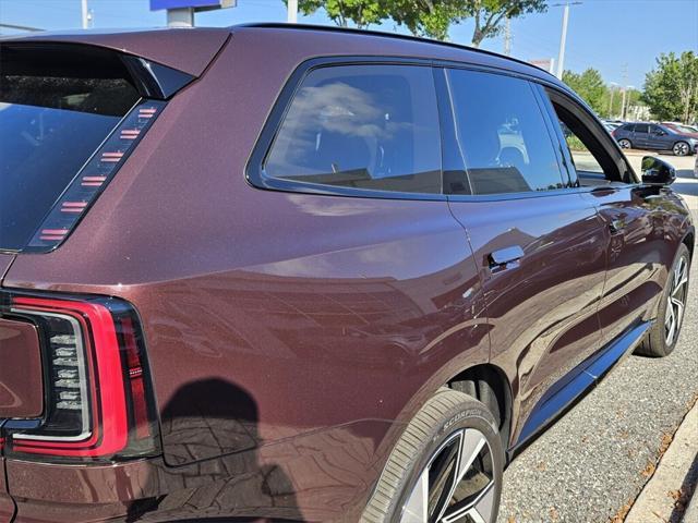 new 2025 Volvo EX90 car