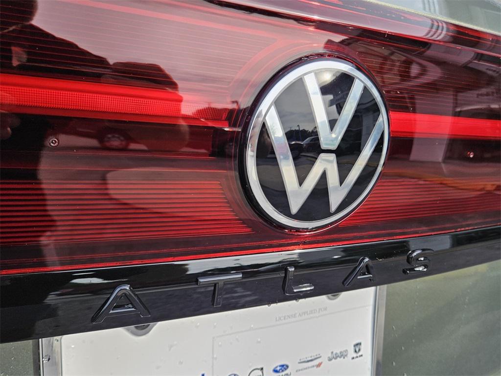 new 2026 Volkswagen Atlas Cross Sport car, priced at $51,288