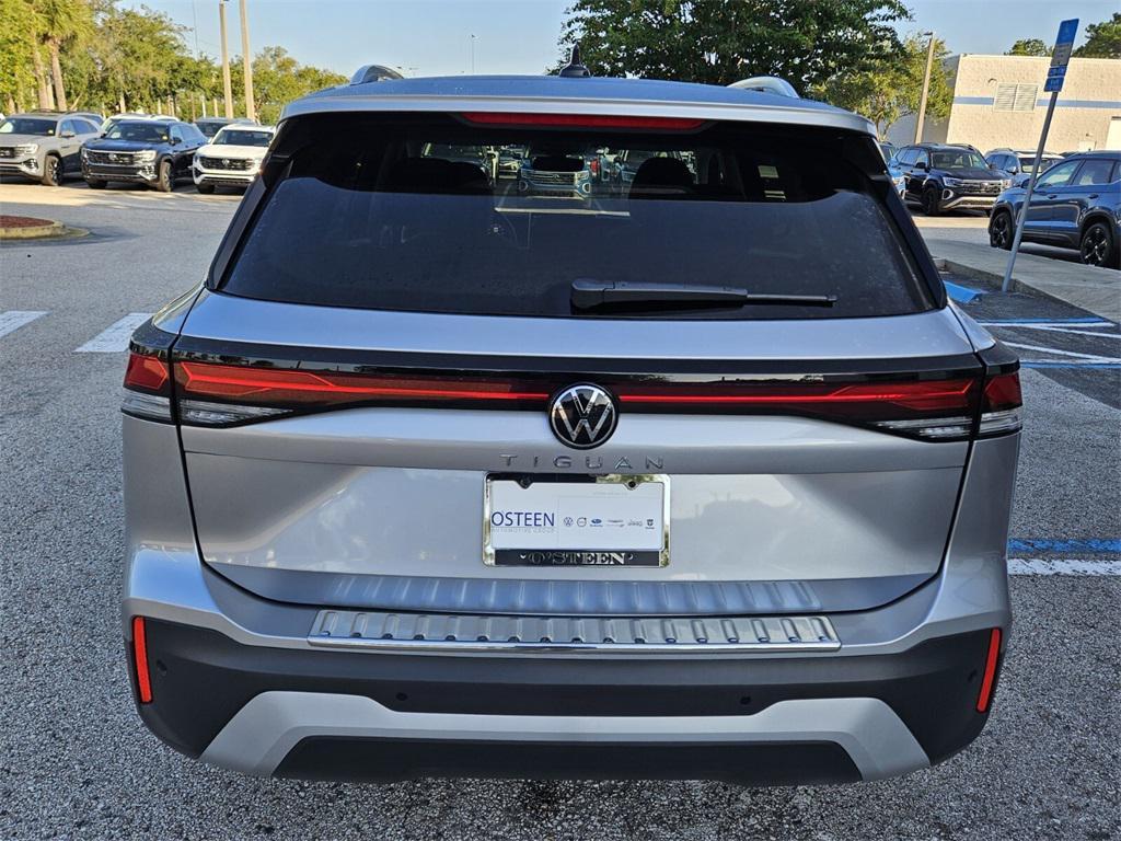 new 2025 Volkswagen Tiguan car, priced at $31,499