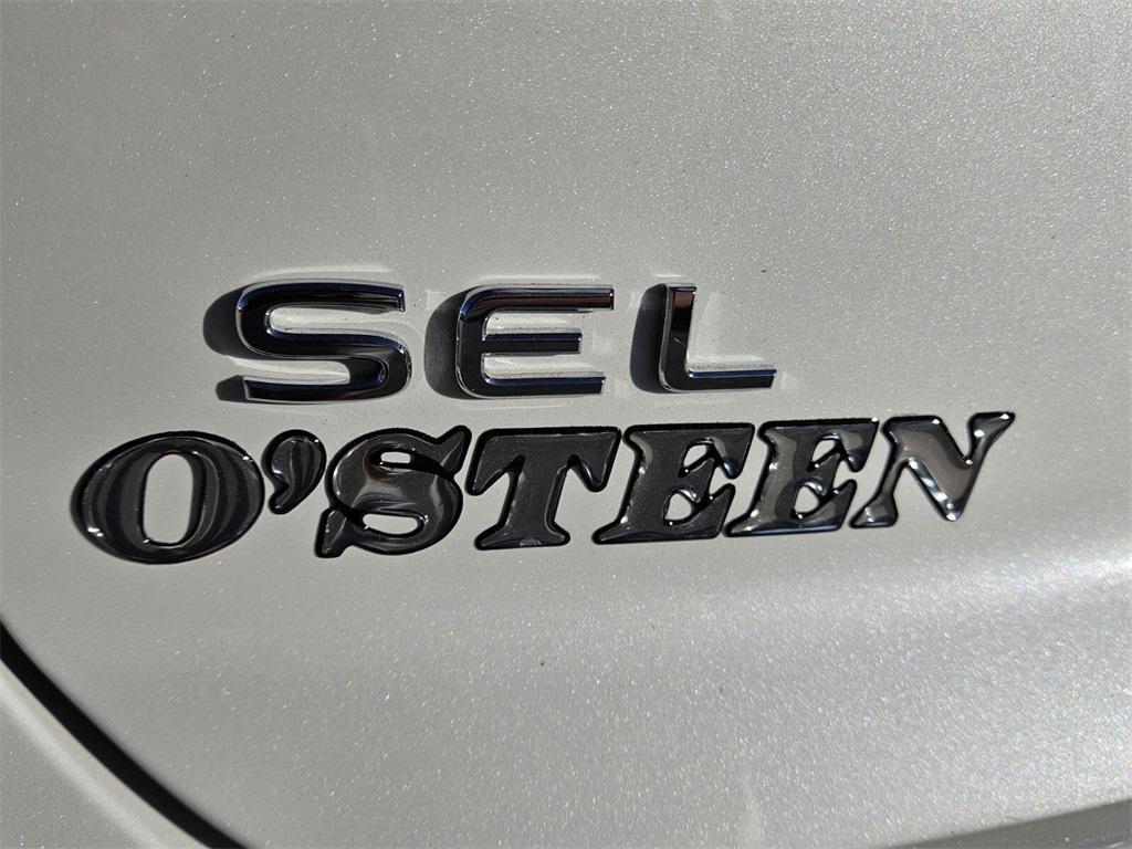 new 2025 Volkswagen Atlas Cross Sport car, priced at $53,545