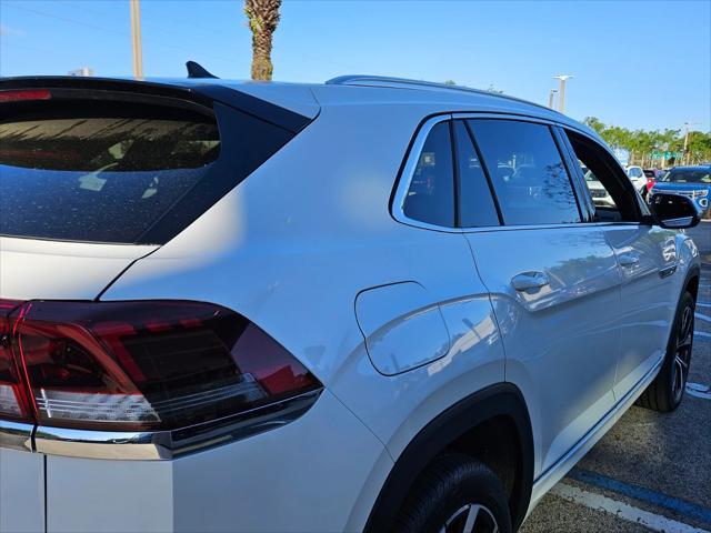 new 2025 Volkswagen Atlas Cross Sport car, priced at $55,531