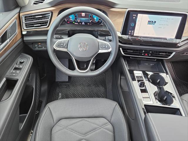 new 2025 Volkswagen Atlas car, priced at $44,215