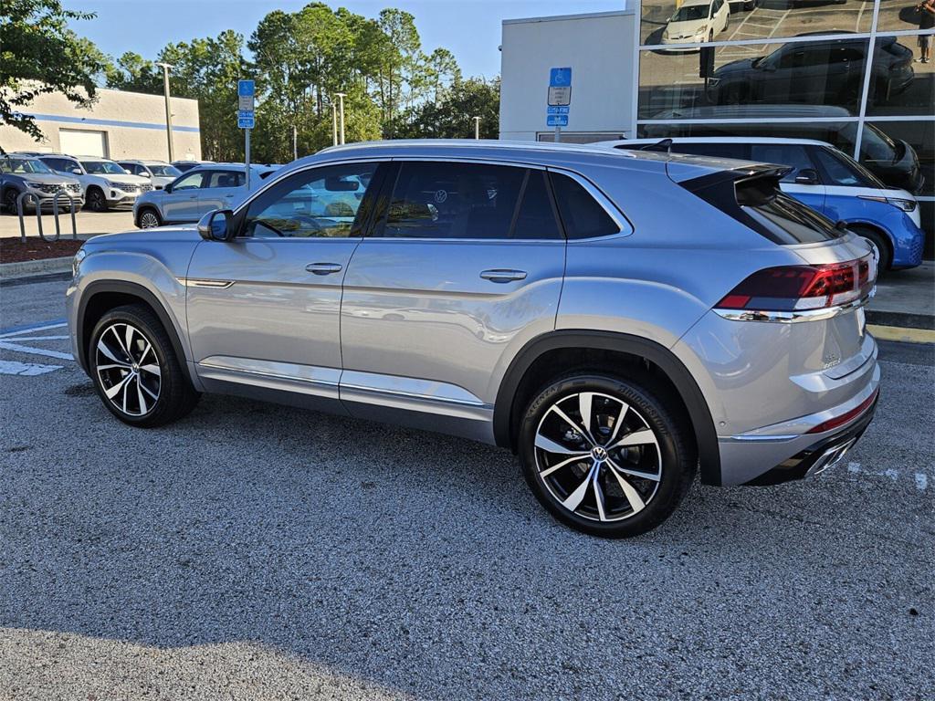 new 2026 Volkswagen Atlas Cross Sport car, priced at $54,248