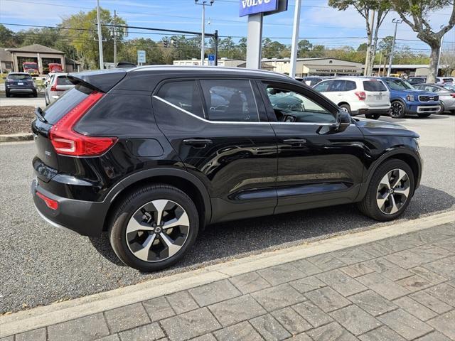 new 2025 Volvo XC40 car, priced at $45,465