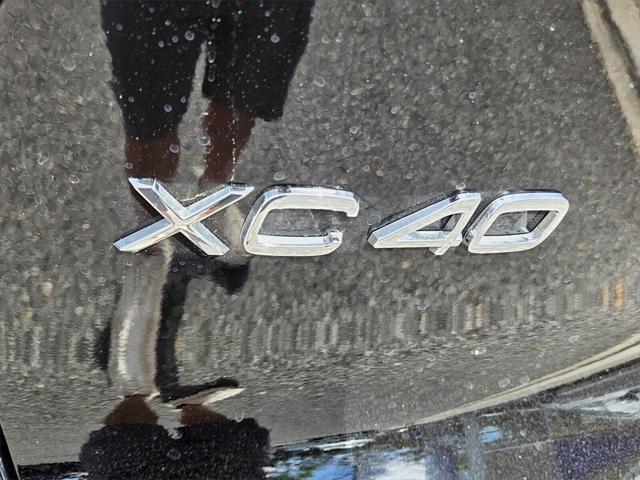 new 2025 Volvo XC40 car, priced at $45,465