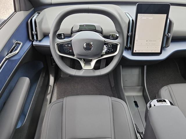 new 2025 Volvo EX30 car