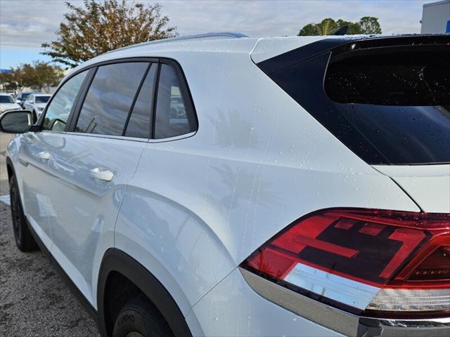 new 2025 Volkswagen Atlas Cross Sport car