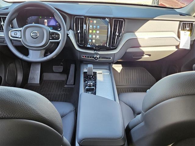 new 2025 Volvo XC60 car