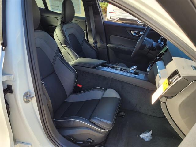 new 2024 Volvo S60 car
