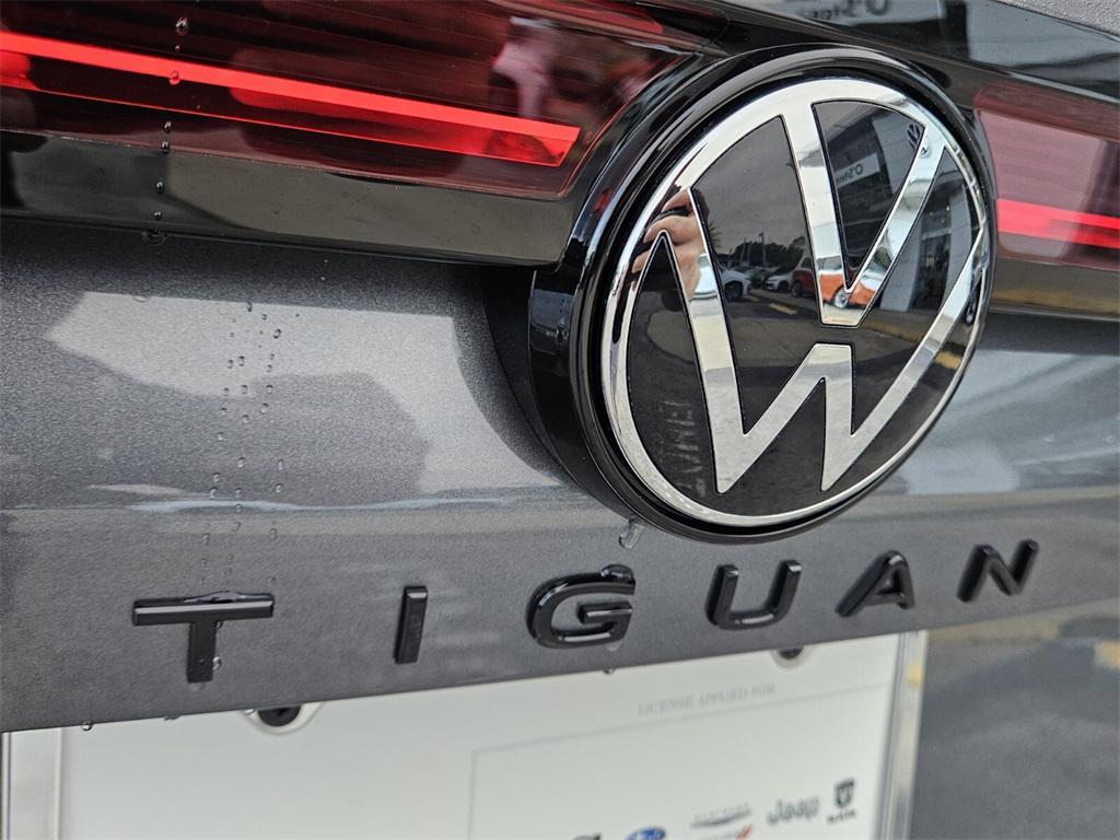 new 2025 Volkswagen Tiguan car, priced at $37,160