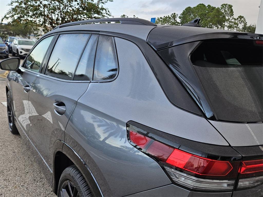 new 2025 Volkswagen Tiguan car, priced at $37,160