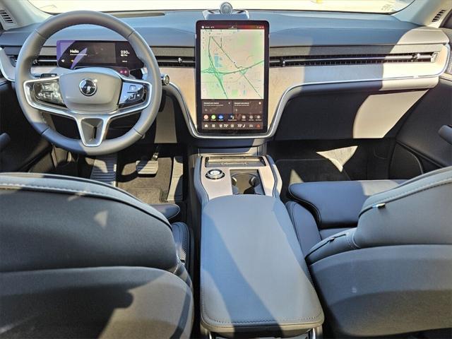 new 2025 Volvo EX90 car