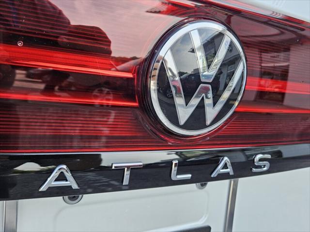 new 2024 Volkswagen Atlas car, priced at $54,056